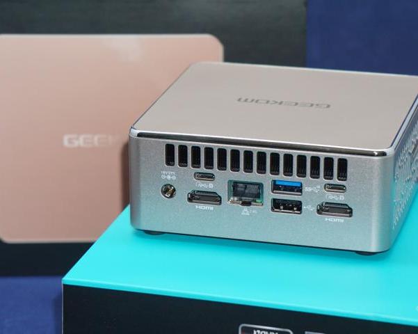 Мощный компьютер, который не занимает много места. Обзор мини