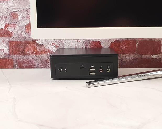 Обзор компьютера в стиле Intel NUC (Core I5