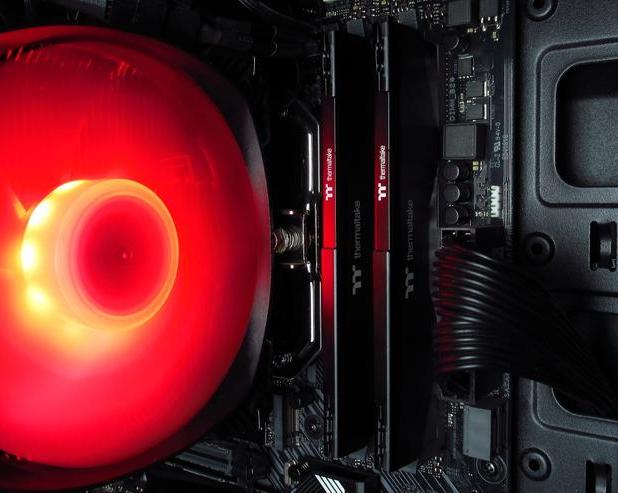 Обзор комплекта ОЗУ Thermaltake H