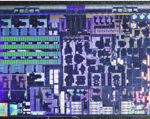 AMD готовит новый чип Phoenix 2 с комбинированной структурой ядер Zen4 и Zen4C